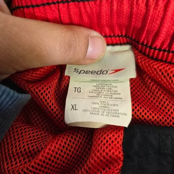 Speedo Black Red Swim Shorts Zipper Side Pocket size X-Large - Picture 6 of 9